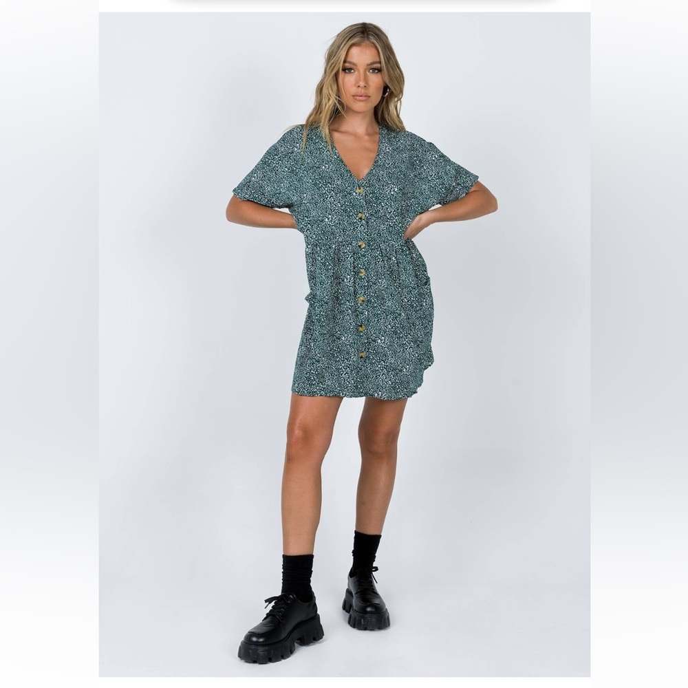 Princess Polly Pocket over sized mini dress